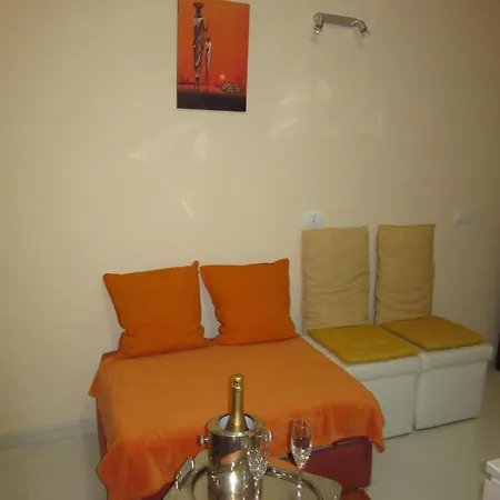 בית הארחה I Tesori Del Centro Storico - Zona Via Della Cupa 3*