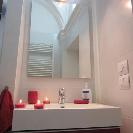 I Tesori Del Centro Storico - Zona Via Della Cupa בית הארחה 3*