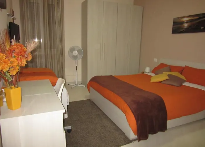 I Tesori Del Centro Storico - Zona Via Della Cupa 3*