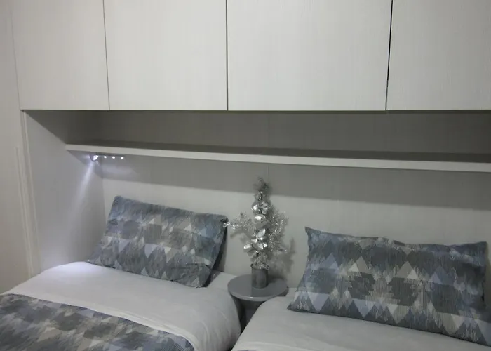 I Tesori Del Centro Storico - Zona Via Della Cupa 3*