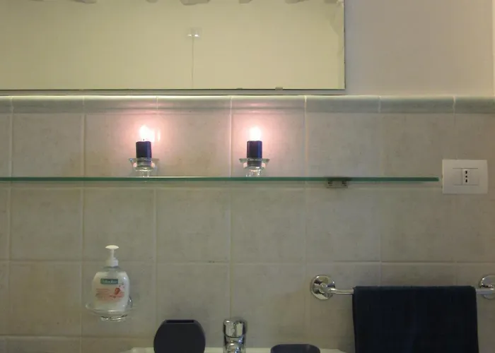 Casa de hóspedes I Tesori Del Centro Storico - Zona Via Della Cupa 3*