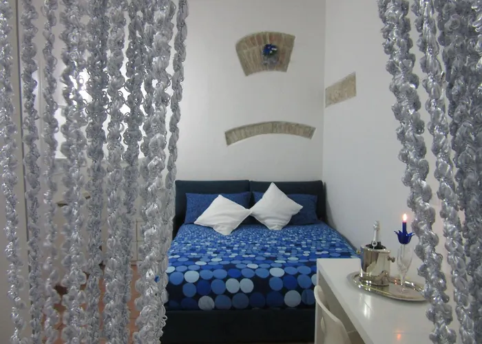 I Tesori Del Centro Storico - Zona Via Della Cupa 3*