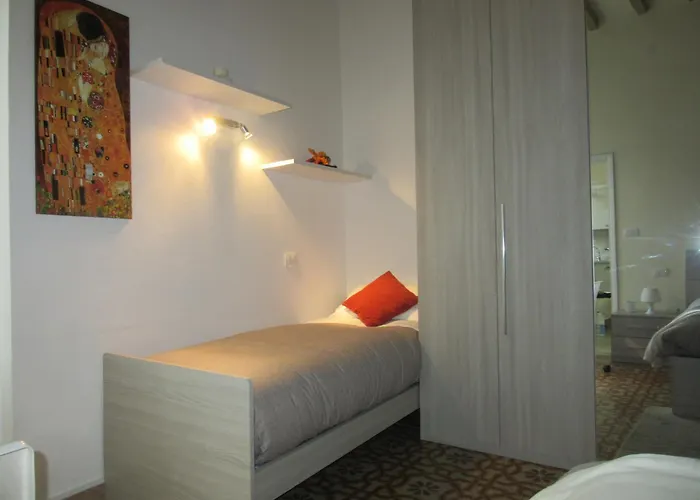 I Tesori Del Centro Storico - Zona Via Della Cupa Πανσιόν 3*